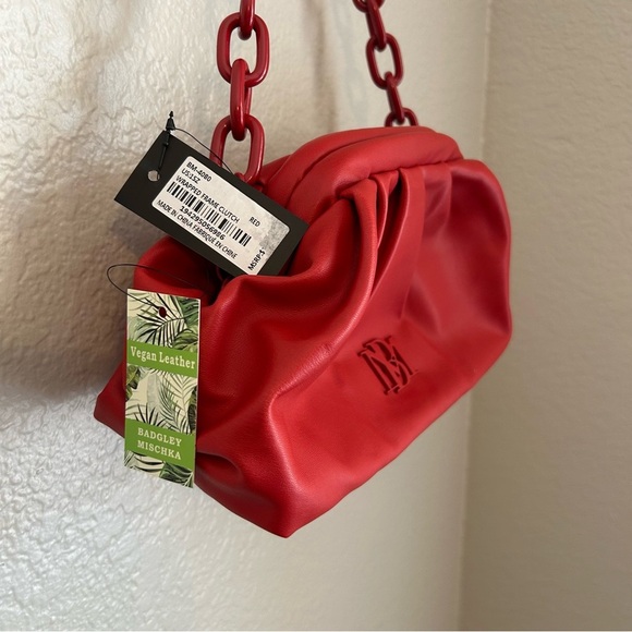 NWT, Badgley Mischka Red Shoulder Handbag Wrapped Frame Clutch Chain Strap - Picture 4 of 14